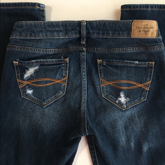 Abercrombie & Fitch Straight Leg Jeans. Size 24 - Picture 4 of 6